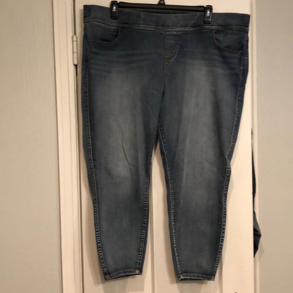 torrid Denim - Torrid Lean Jean Jegging Light/Medium Wash Size 3